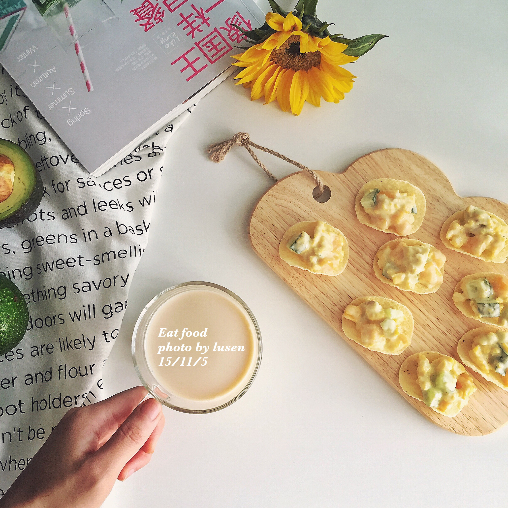 薯片牛油果大虾沙拉