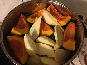红豆莲子芋圆甜汤的做法 步骤1