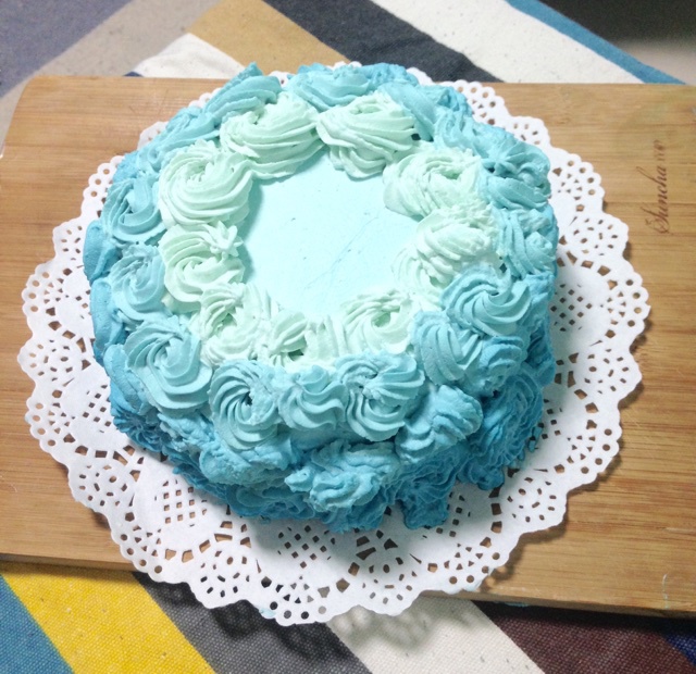 紫色玫瑰渐变裱花蛋糕