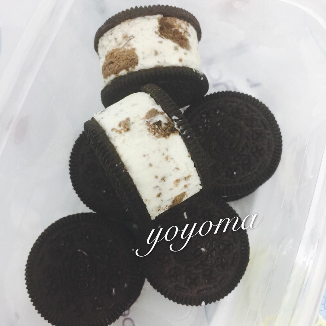 奥利奥冰淇淋三明治