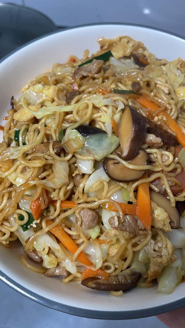 秒杀路边摊的炒方便面