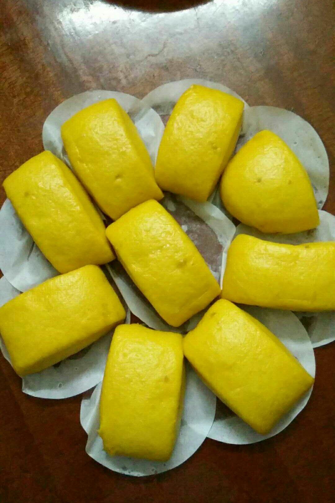 手机用户7430_d9zo做的南瓜馒头(刀切)