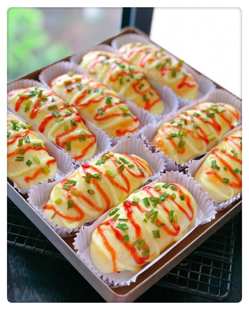 肉松培根面包
