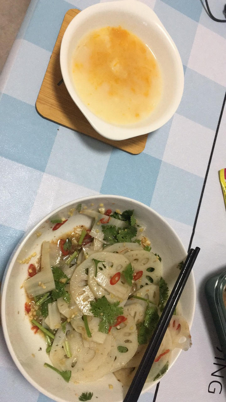 凉拌莲藕片