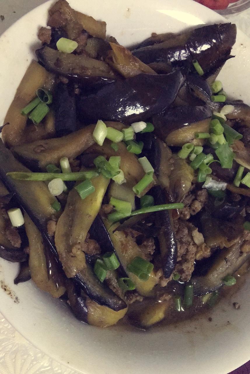 酱香肉末烧茄子