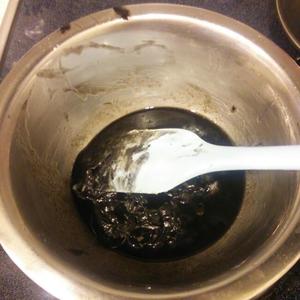 自制黑洋沙汤圆的做法 步骤2