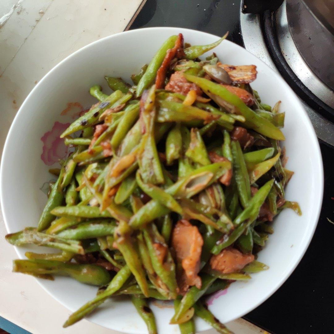 炒肉就得嫩—豆角炒肉（四季豆）