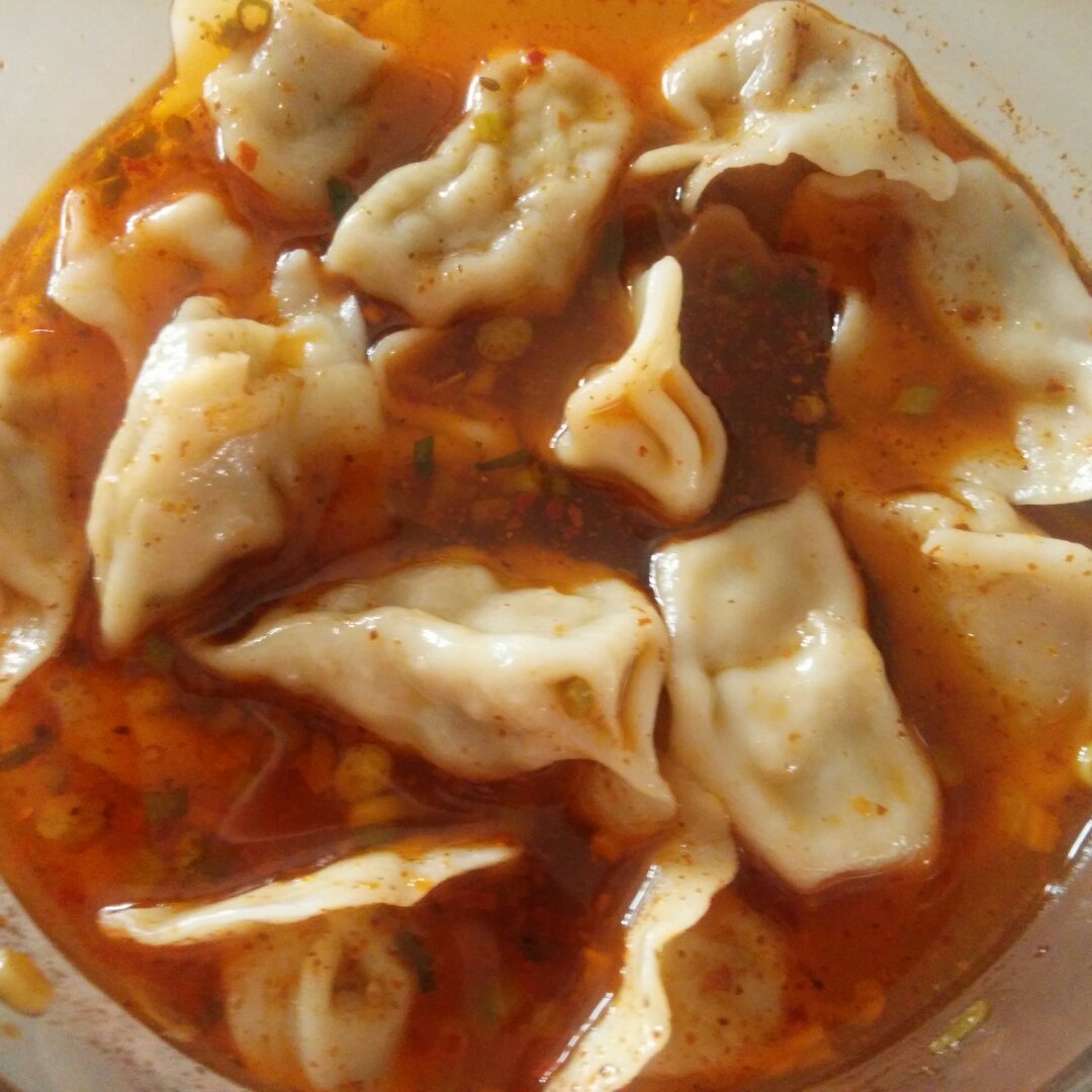 韭菜猪肉饺子(最简单最好吃又最多汁的饺子)