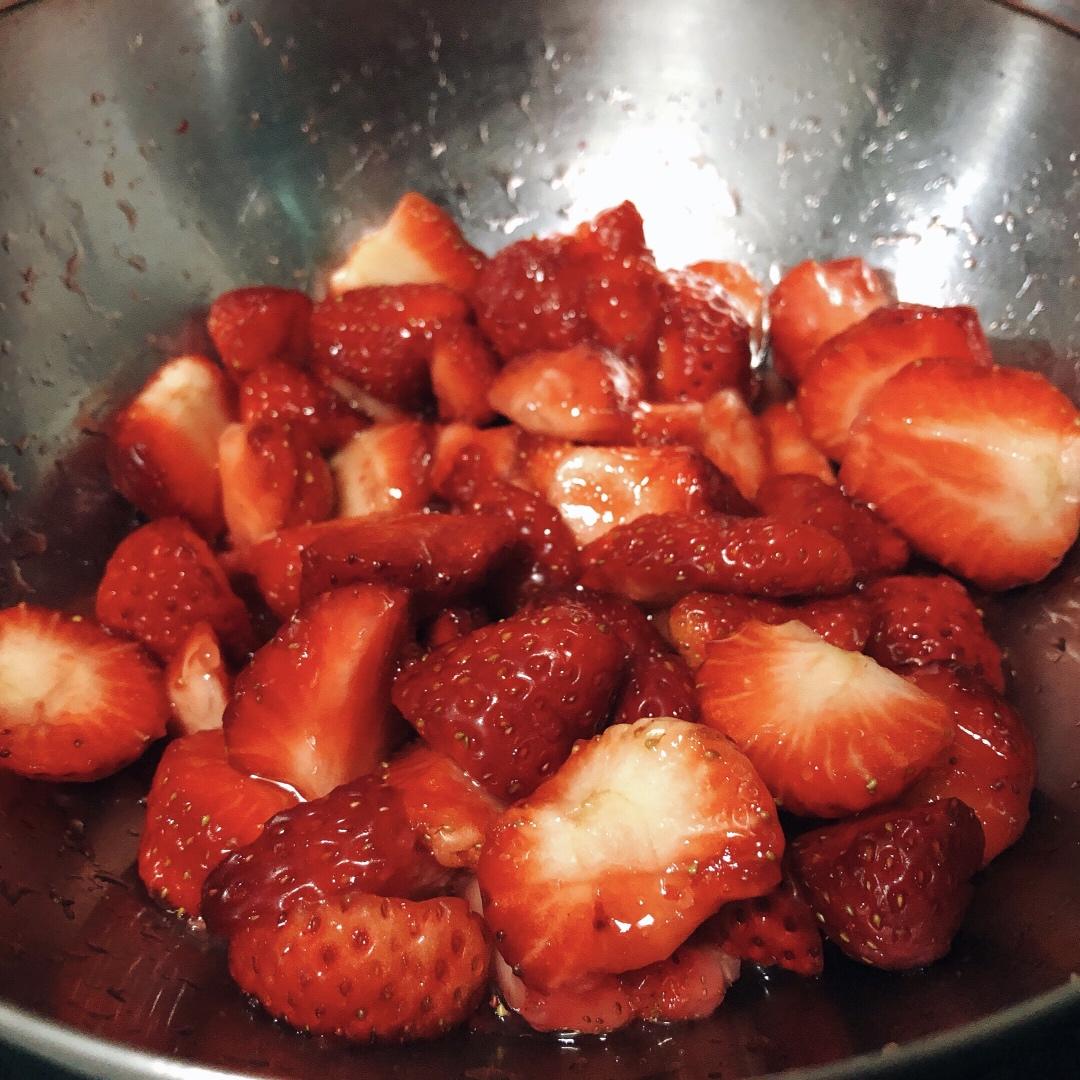 自制无添加草莓酱