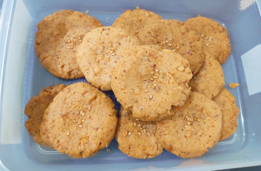 小核桃酥饼干🍪（能吃到核桃颗粒的桃酥）