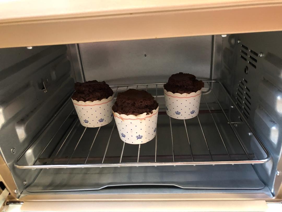 布朗尼杯子蛋糕