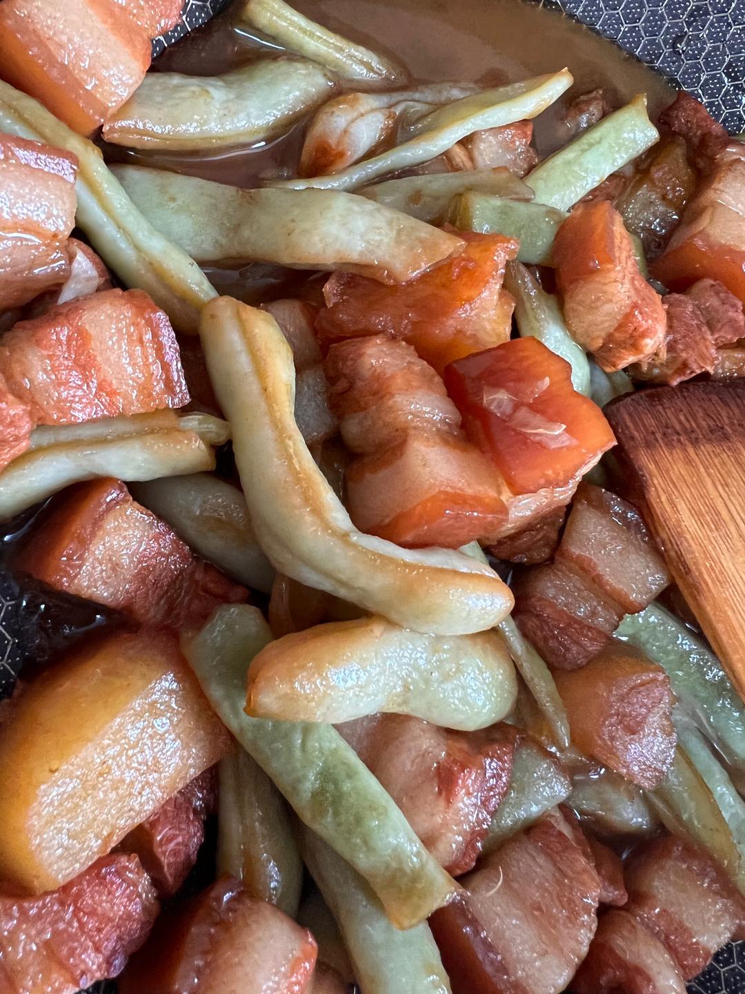 红烧肉炖芸豆土豆