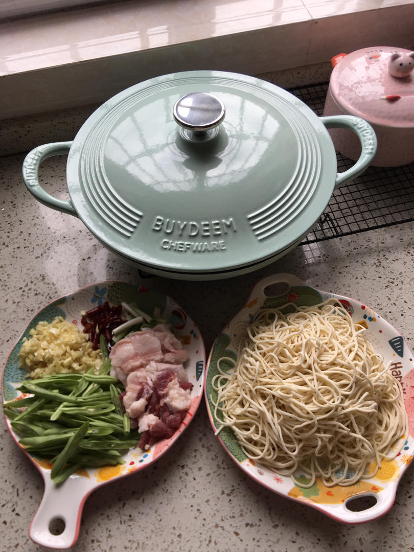 豆角焖面【5月珐琅铸铁锅食谱】