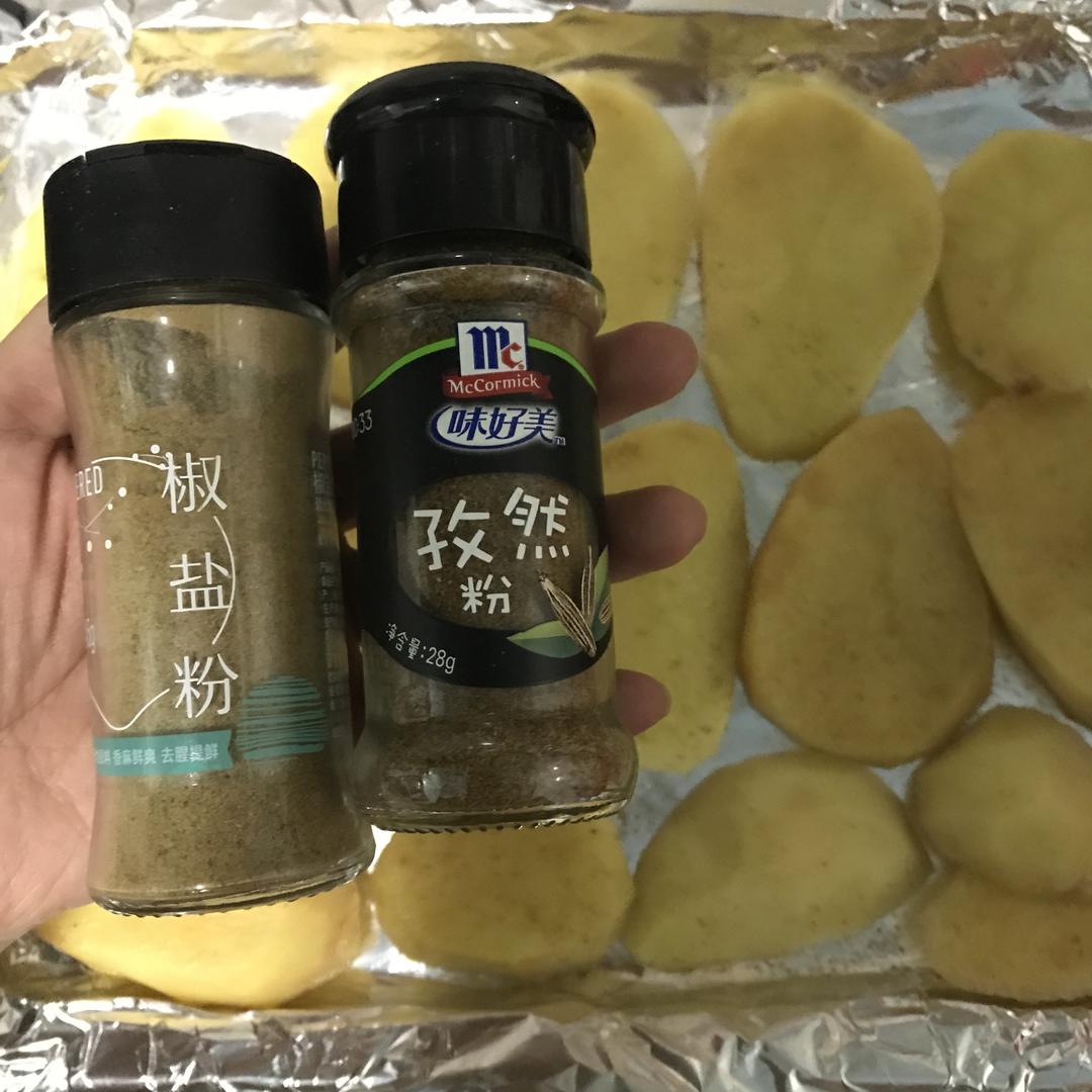 土豆烤鸡翅，想不到土豆那么好吃的做法 步骤4