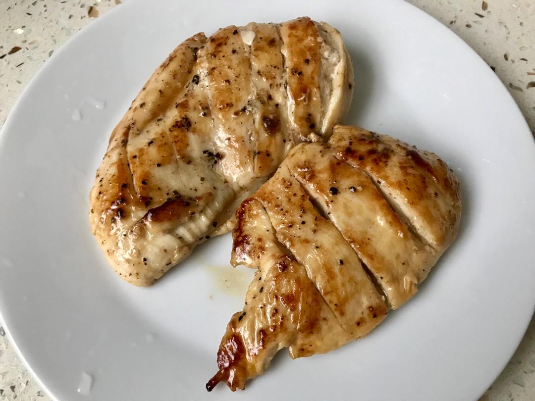 香煎鸡胸肉