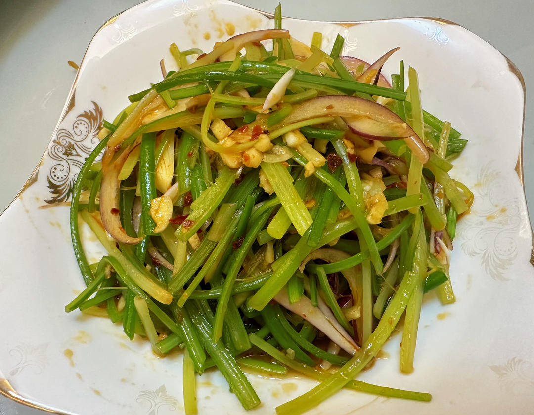 0失败超简单凉拌蒜苔