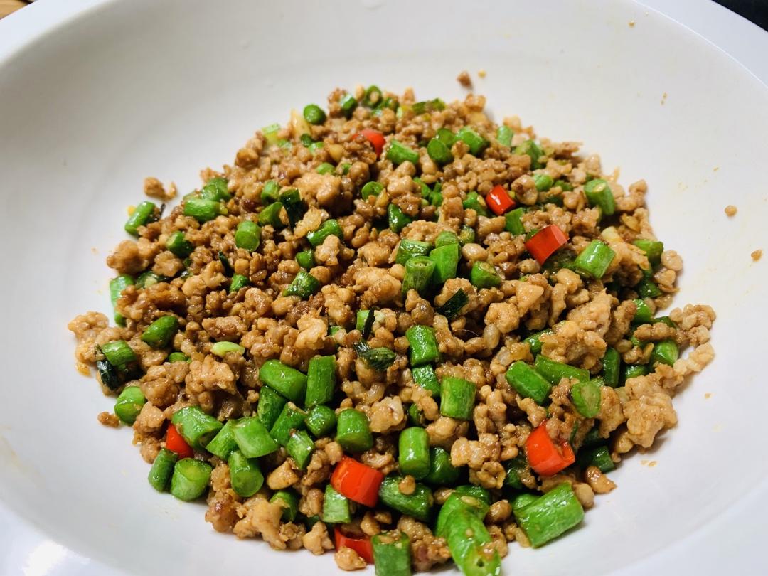 肉沫豆角下饭菜