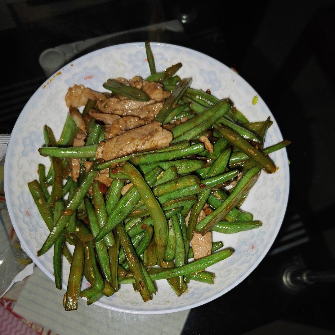 炒肉就得嫩—豆角炒肉（四季豆）