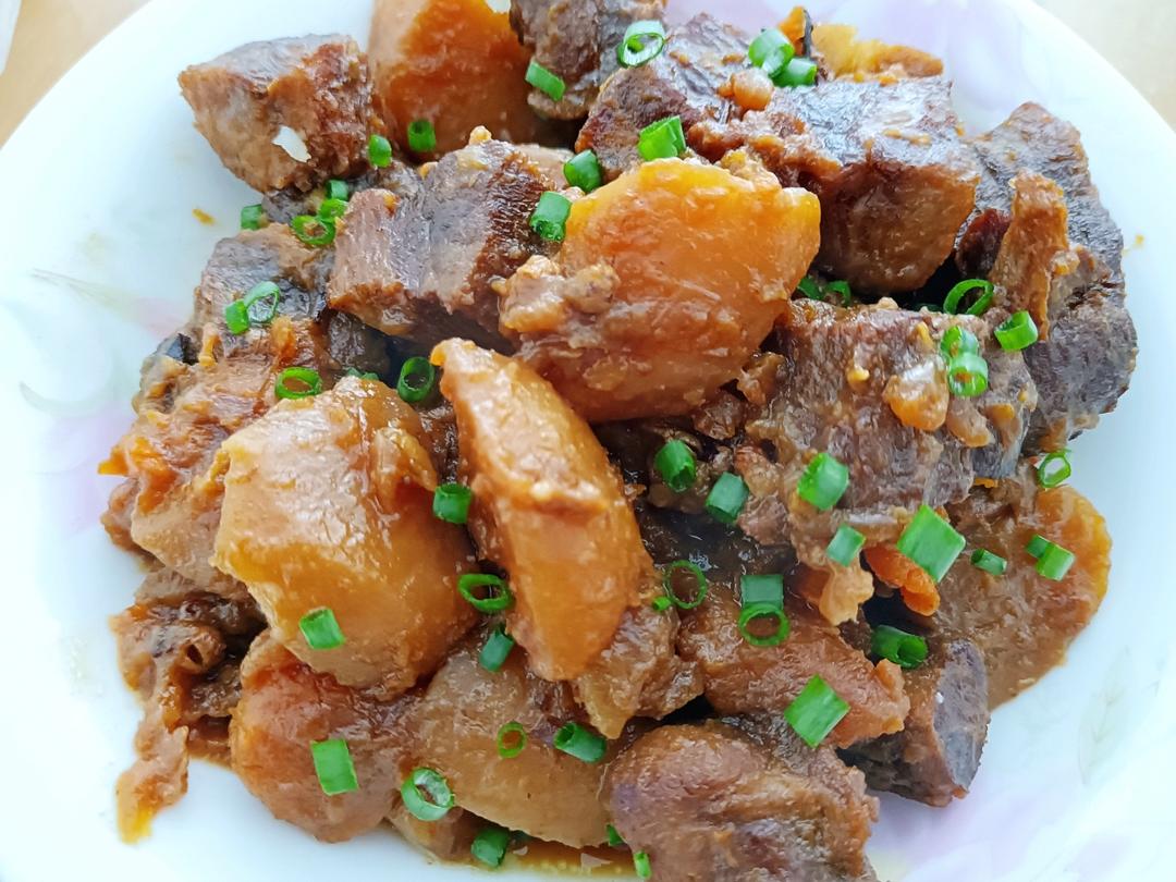 土豆炖牛肉（超级美味零失败全光盘）