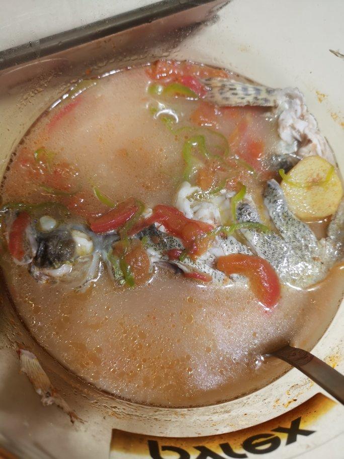 蕃茄炖桂鱼