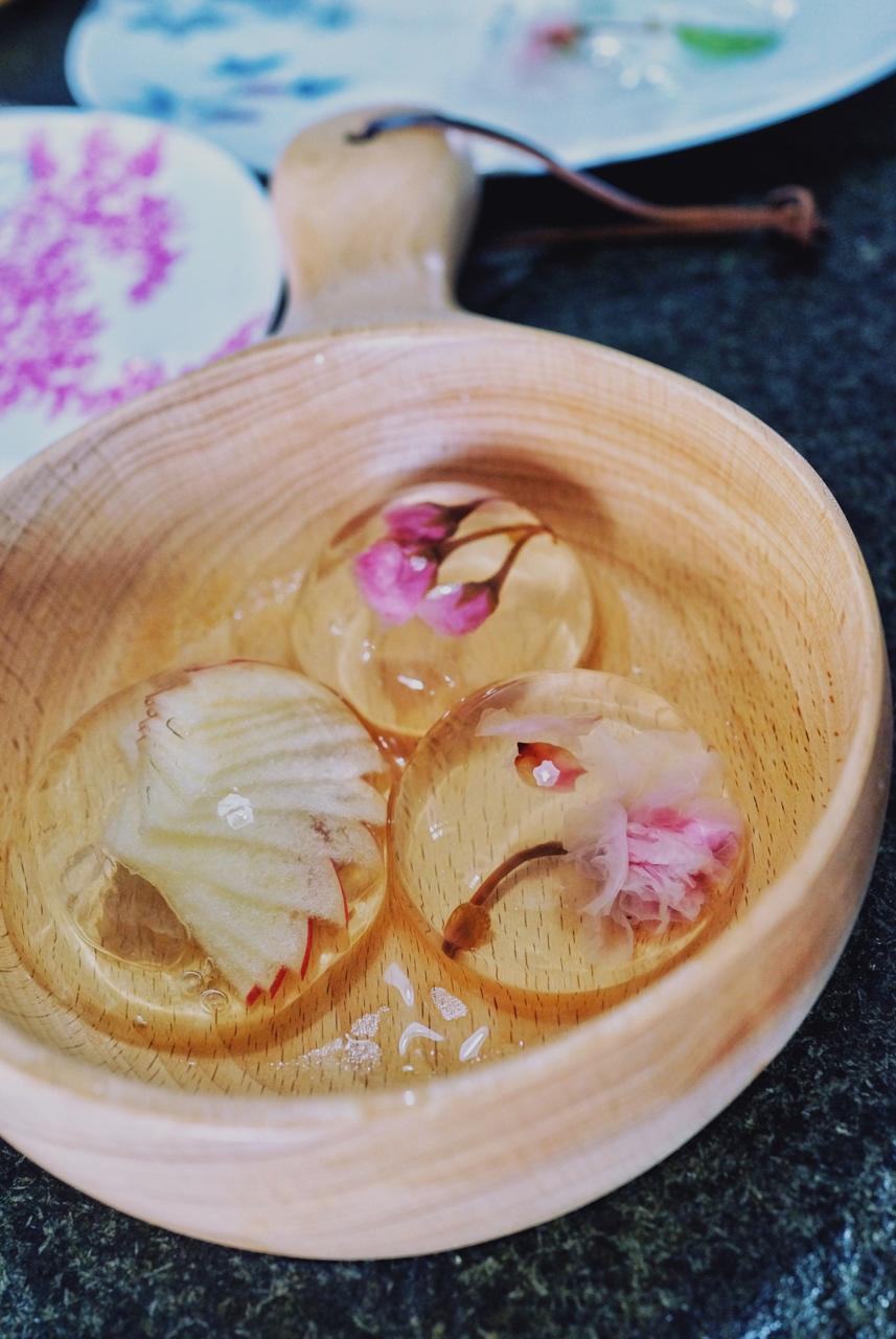 日本最温柔的梦幻和菓子 — 水信玄饼