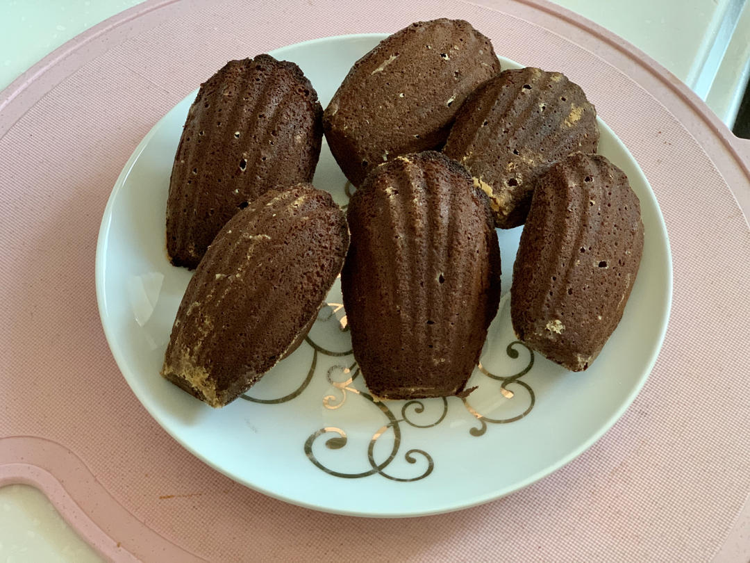 黑贝壳（威士忌黑巧克力玛德琳）