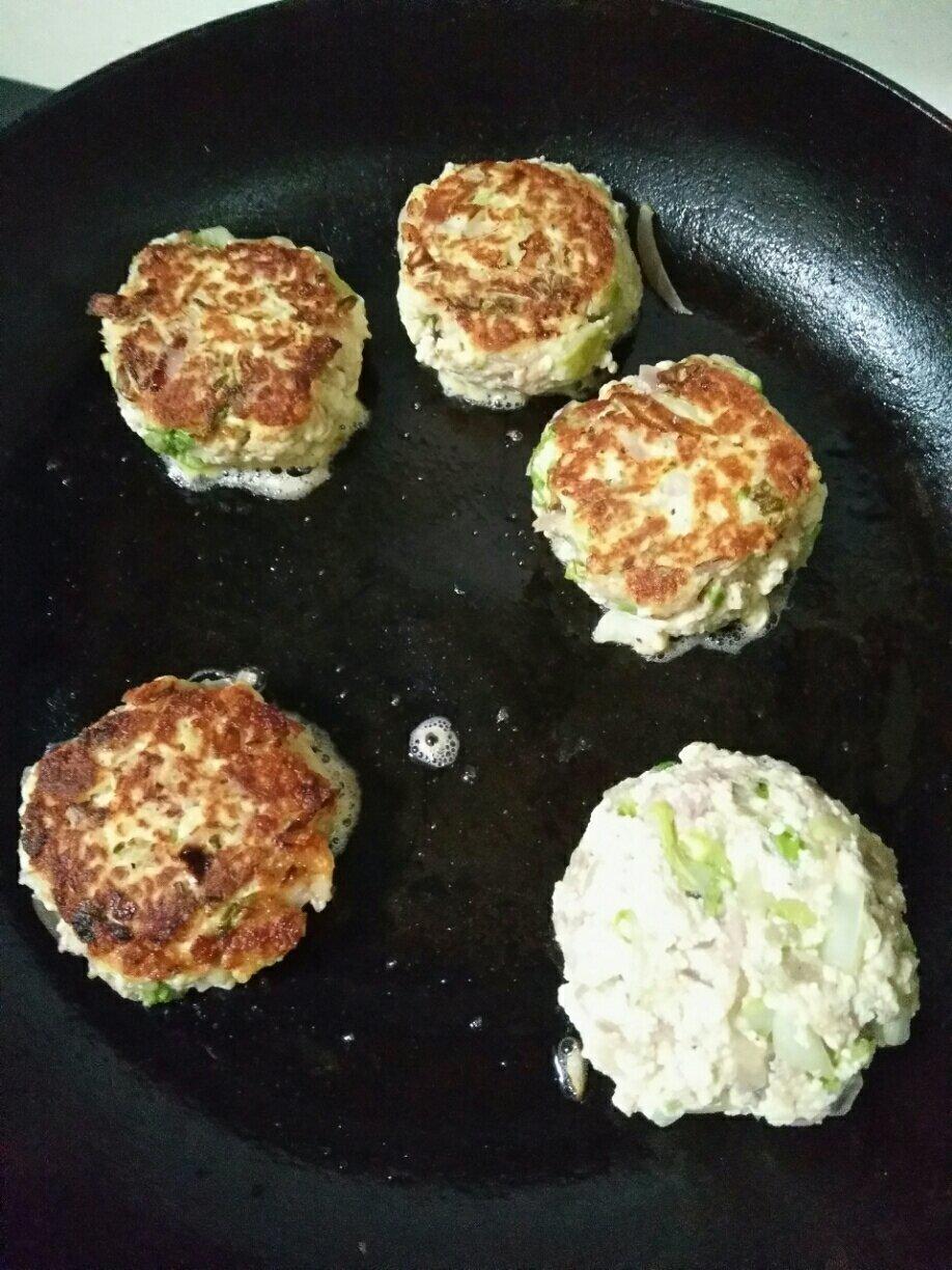 金枪鱼豆腐饼