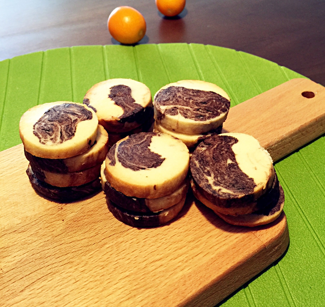 鱼宝宝听雨做的大理石曲奇