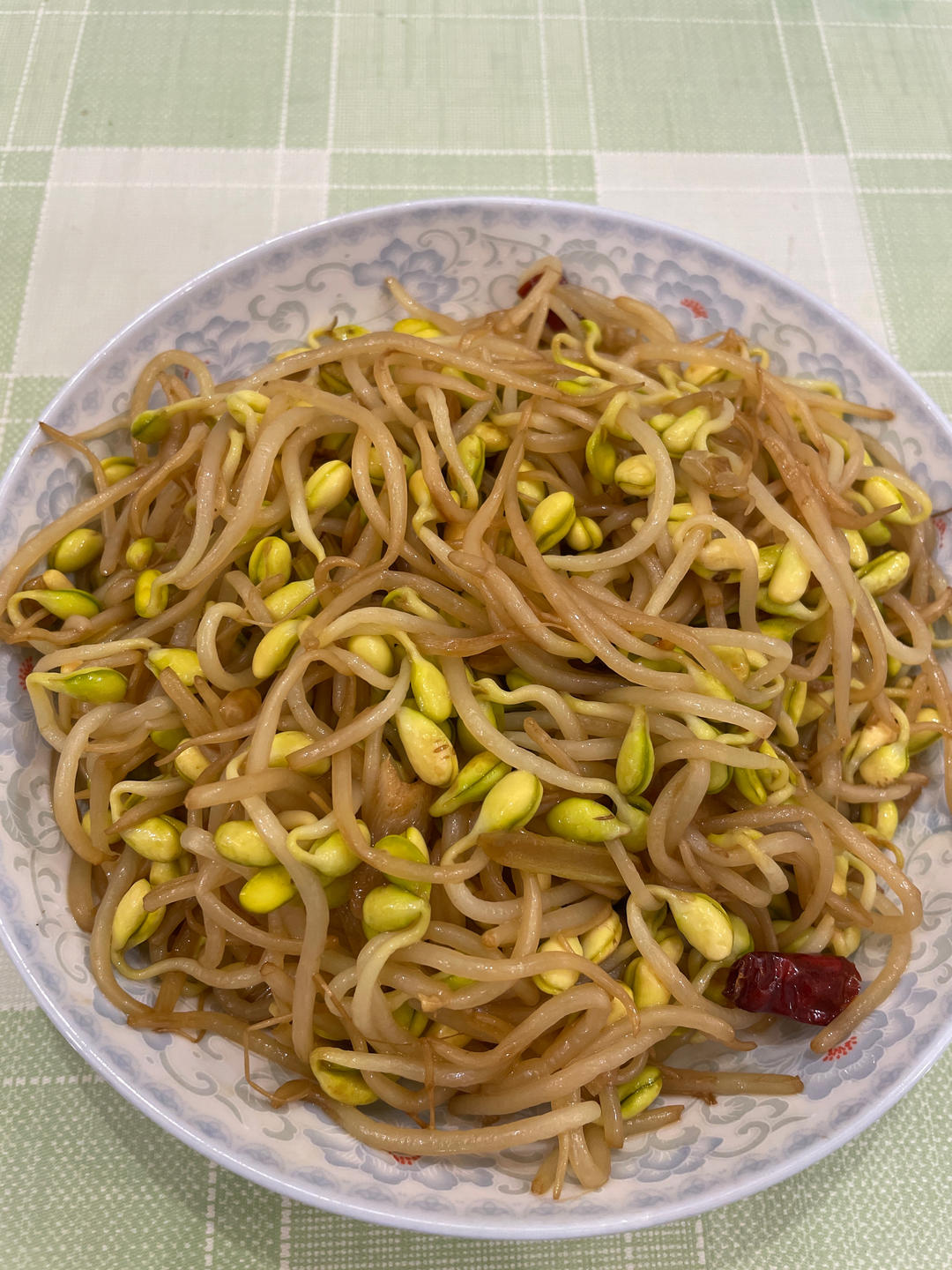 炒黄豆芽