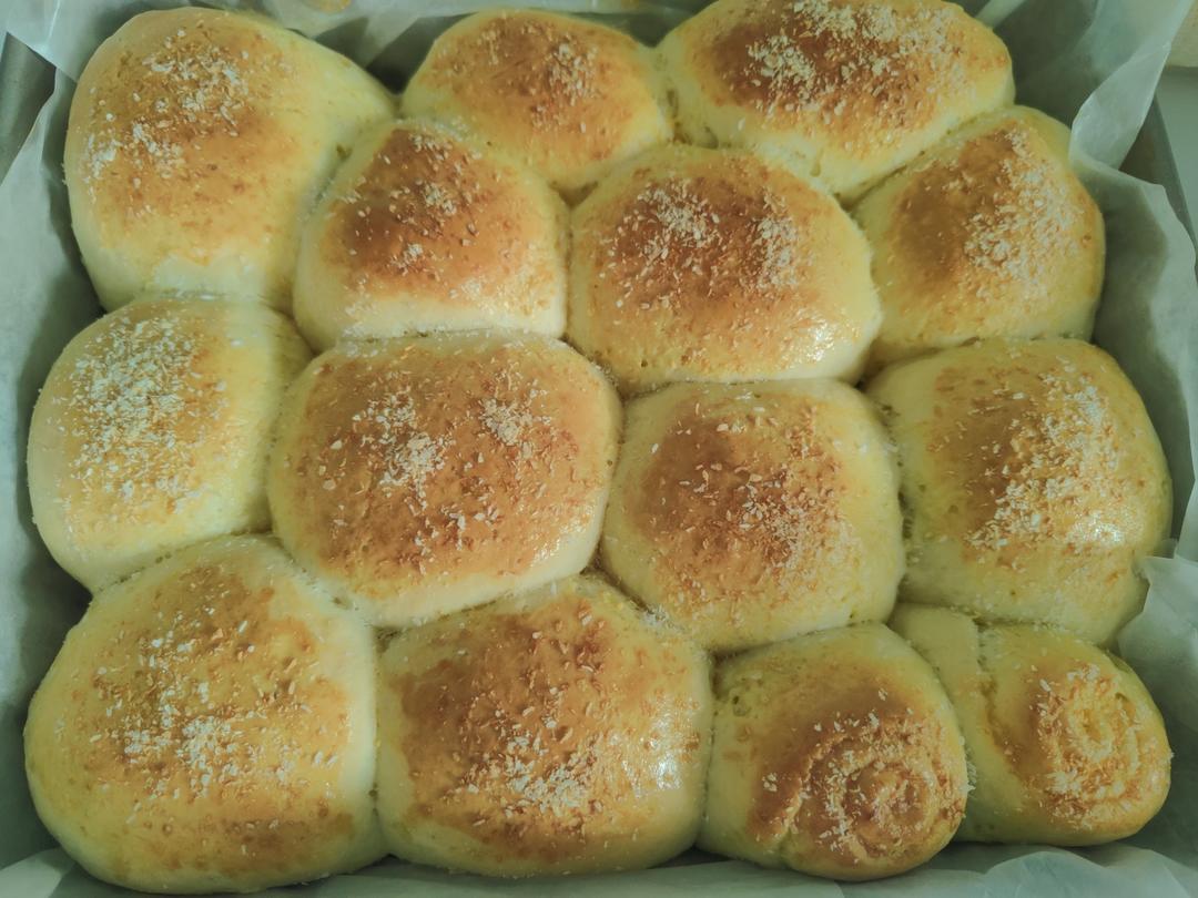 波兰种椰蓉餐包（28*28方盘）面包机就能实现拉丝！总结面包制作关键经验！