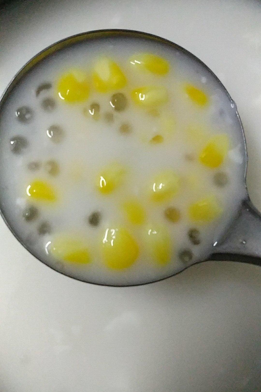 椰汁玉米西米露