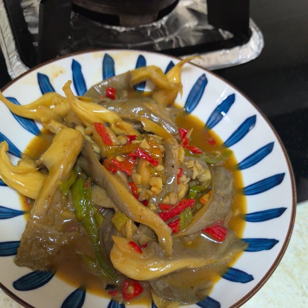 爆炒平菇