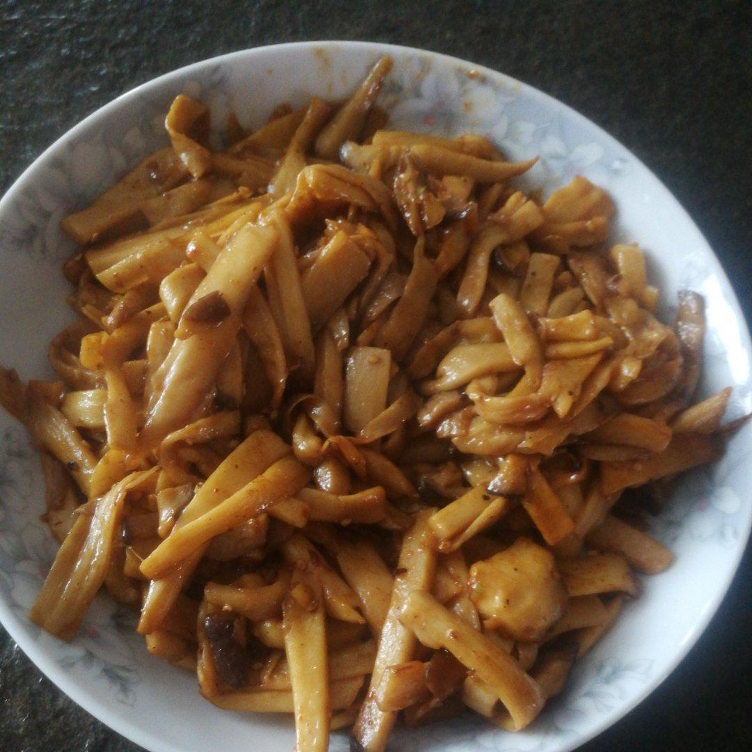 干煸手撕杏鲍菇