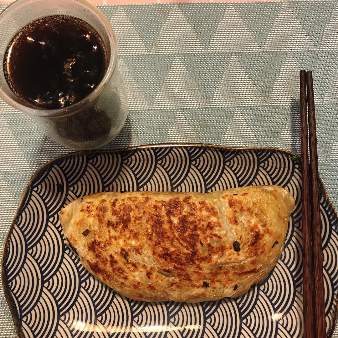 手抓饼版韭菜盒子