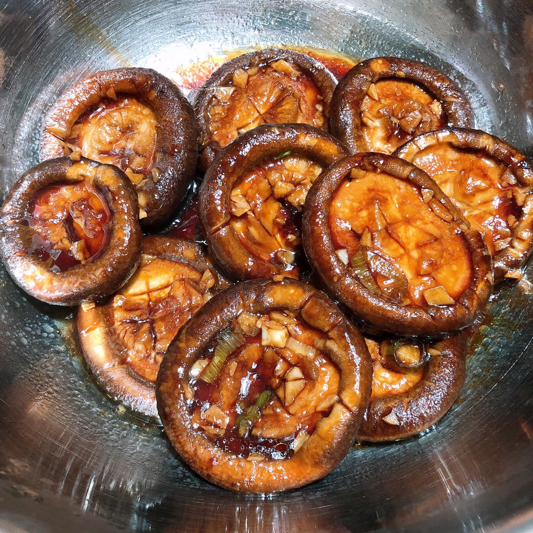 鲜嫩多汁，比鲍鱼还好吃红烧香菇