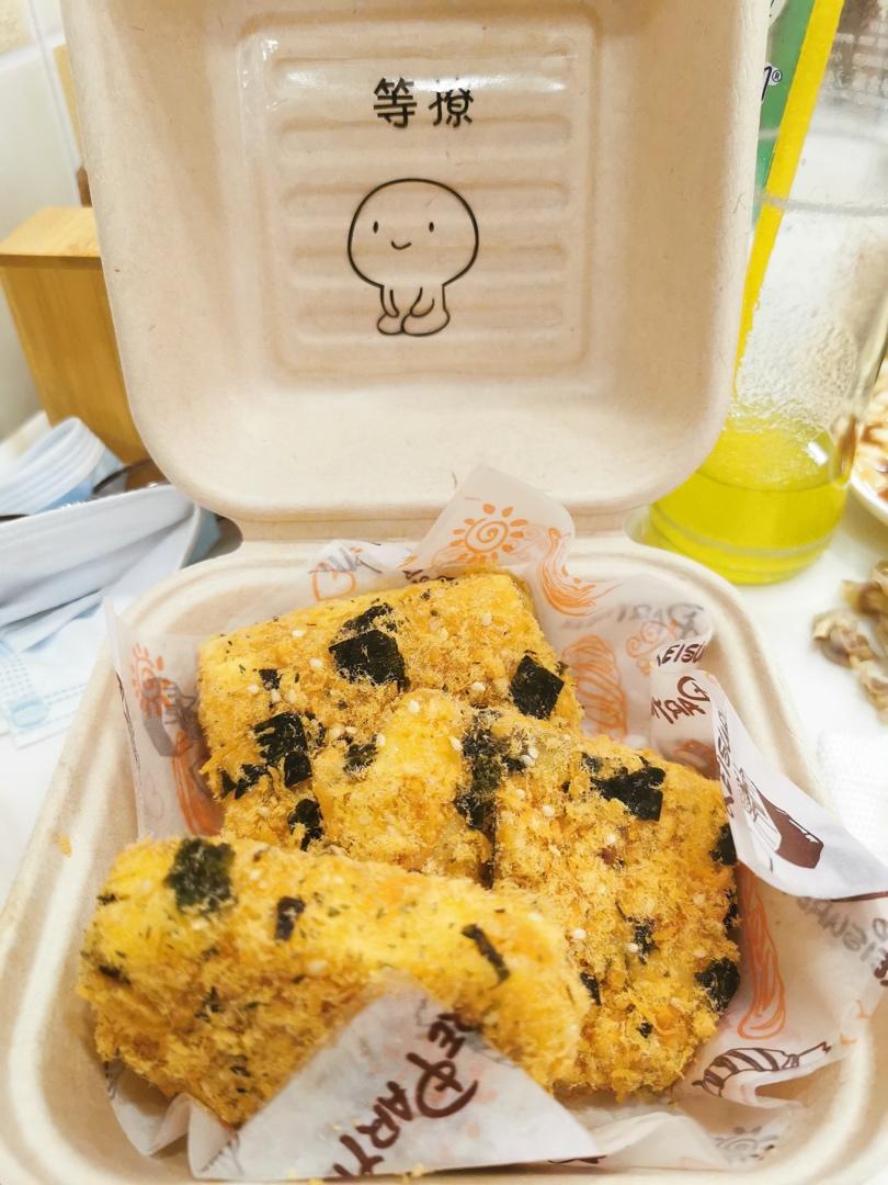 肉松小贝                 完胜鲍师傅
