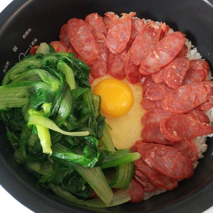 广式腊味煲仔饭（腊肠电饭锅版）