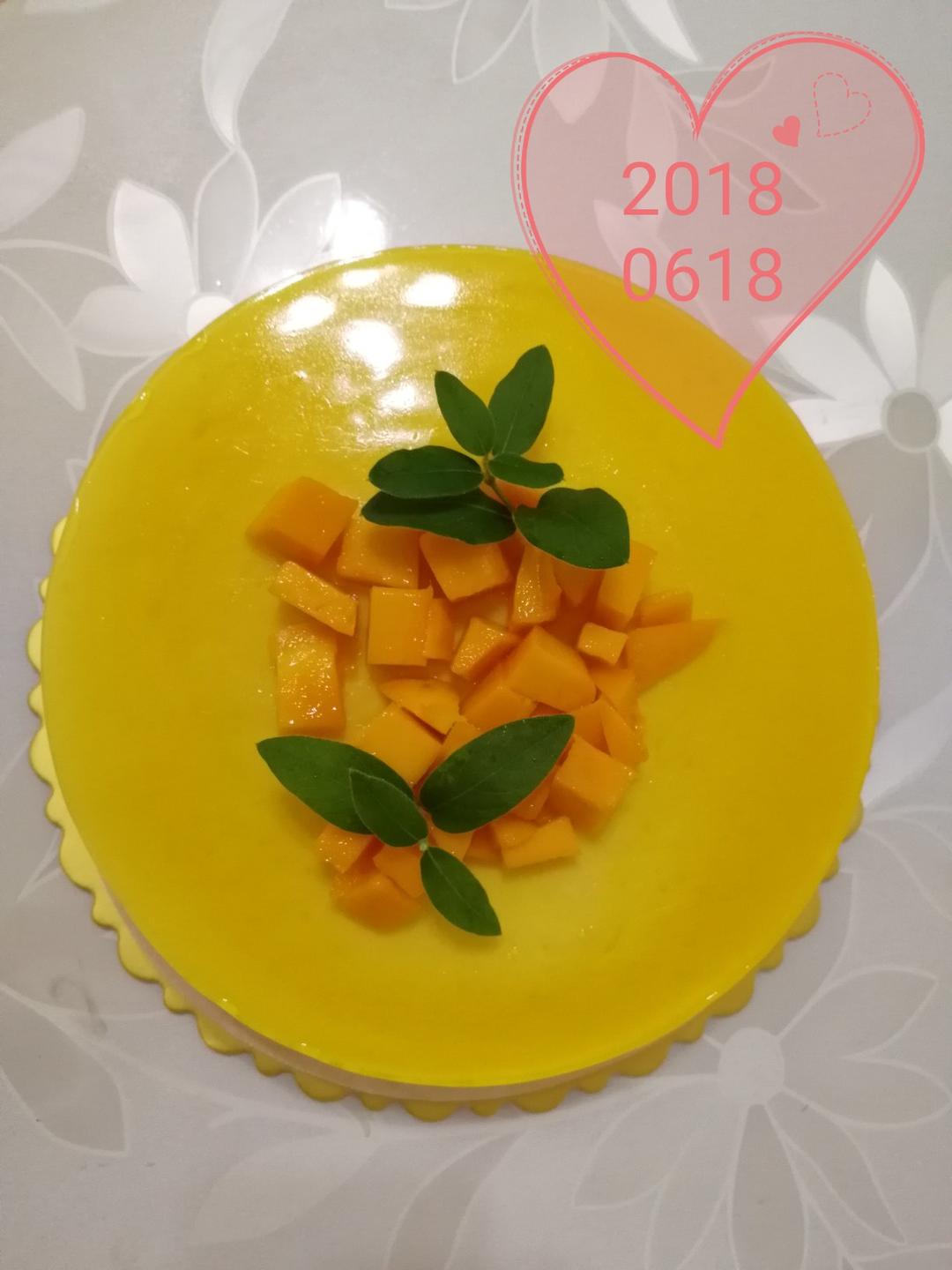 芒果酸奶慕斯加镜面 （8寸）