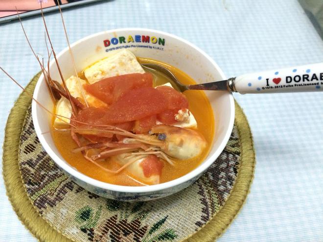 豆腐虾头番茄汤的做法