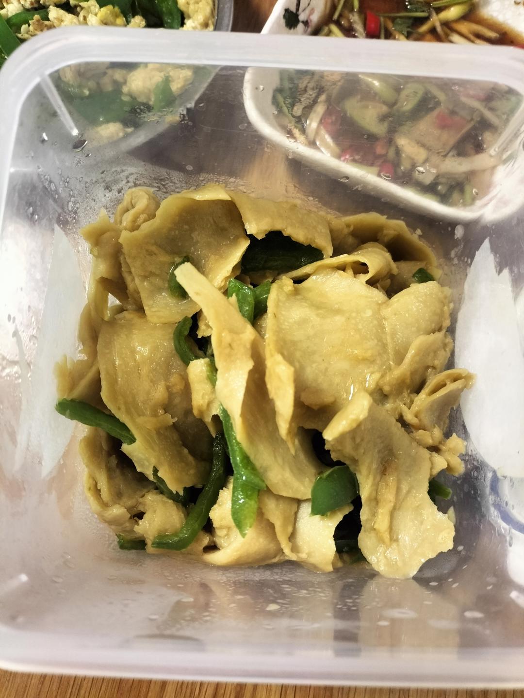 米饭杀手系列之青椒炒面筋