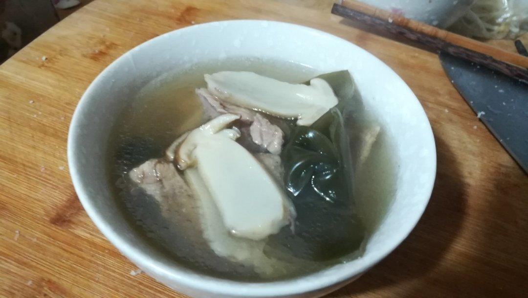 海带排骨汤