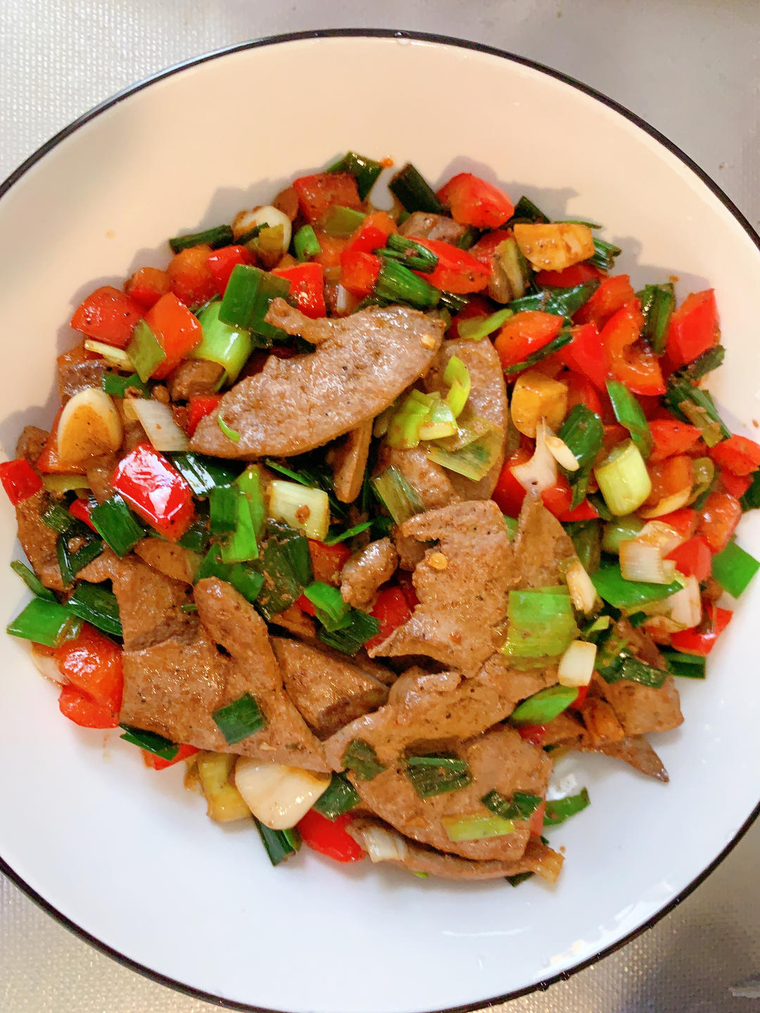 厨师长教你：“小炒猪肝”的家常做法，味道干香很赞，先收藏起来