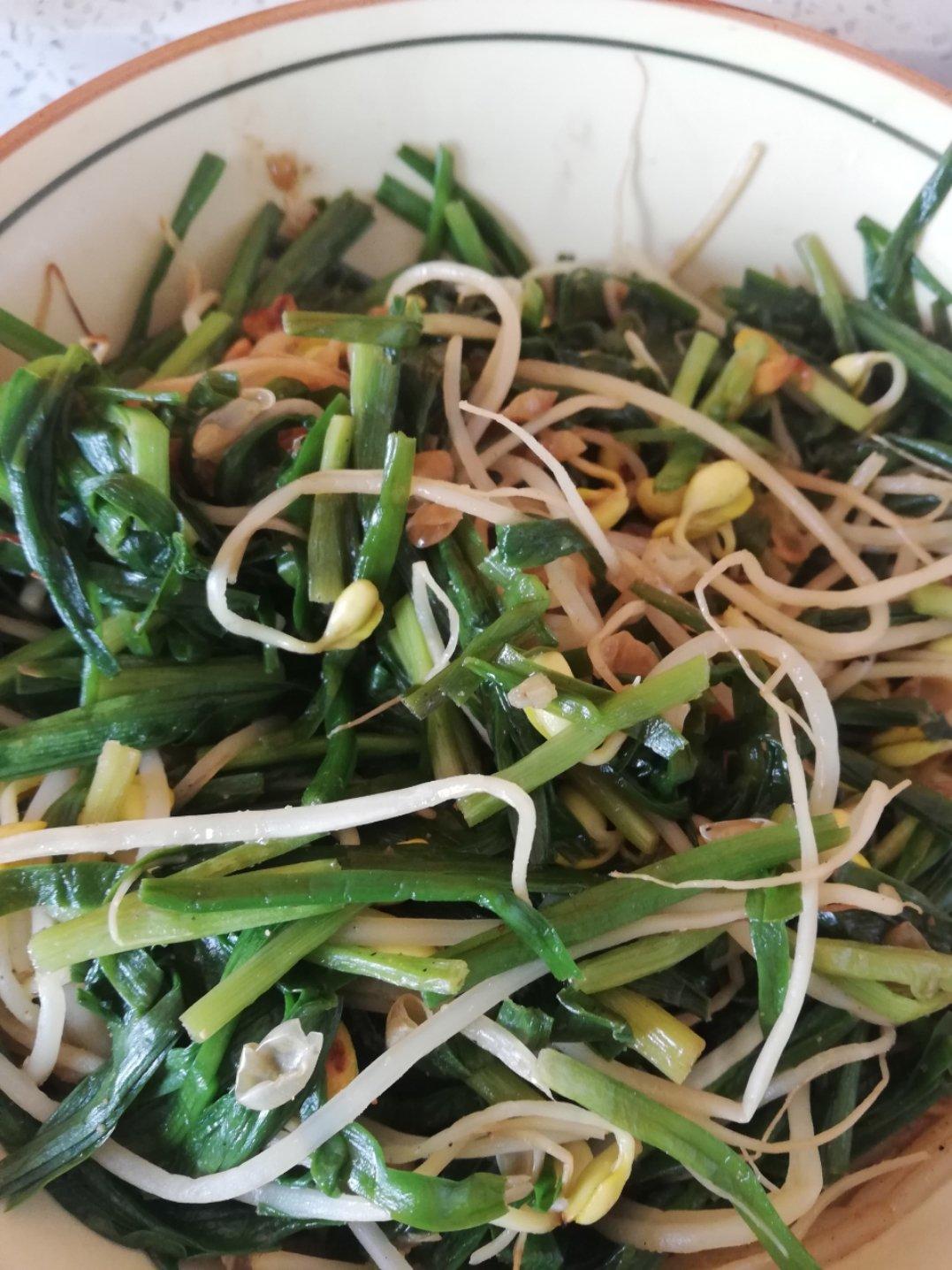 韭菜豆芽炒肉