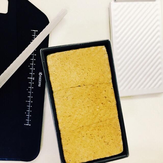 健身食谱-复杂碳水化合物-全麦面包