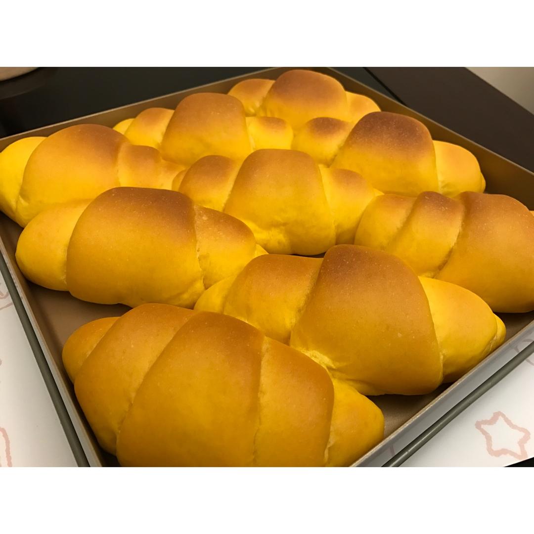 金大旺的胡萝卜小餐包