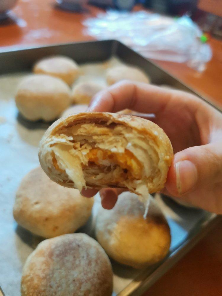 酥掉渣皮 内馅细腻 | 酥皮绿豆饼