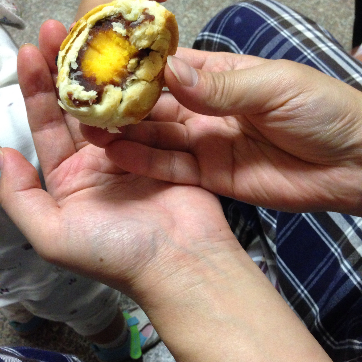 蛋黄酥酥酥（超级奶香黄油版）