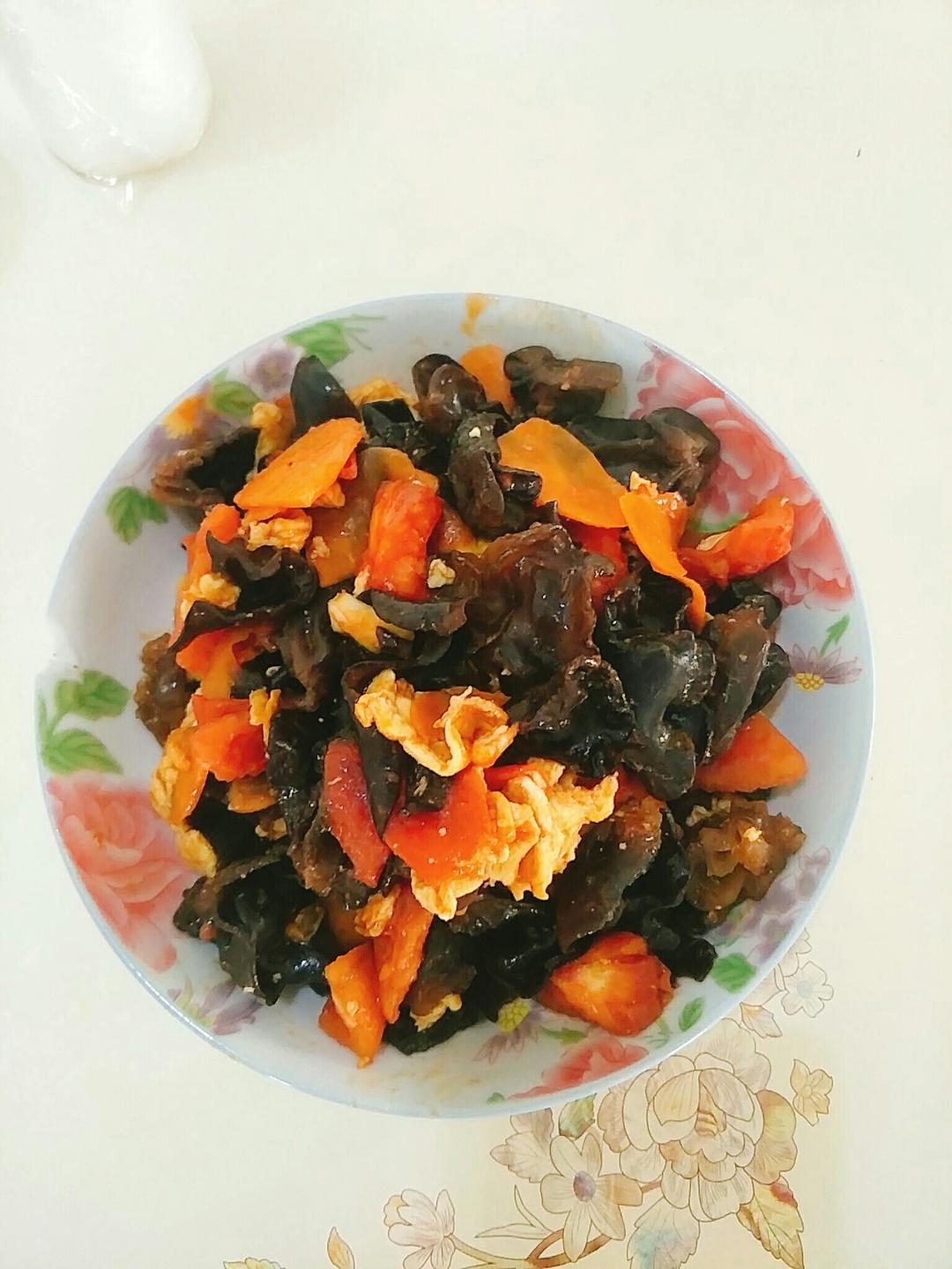 黑木耳番茄炒鸡蛋