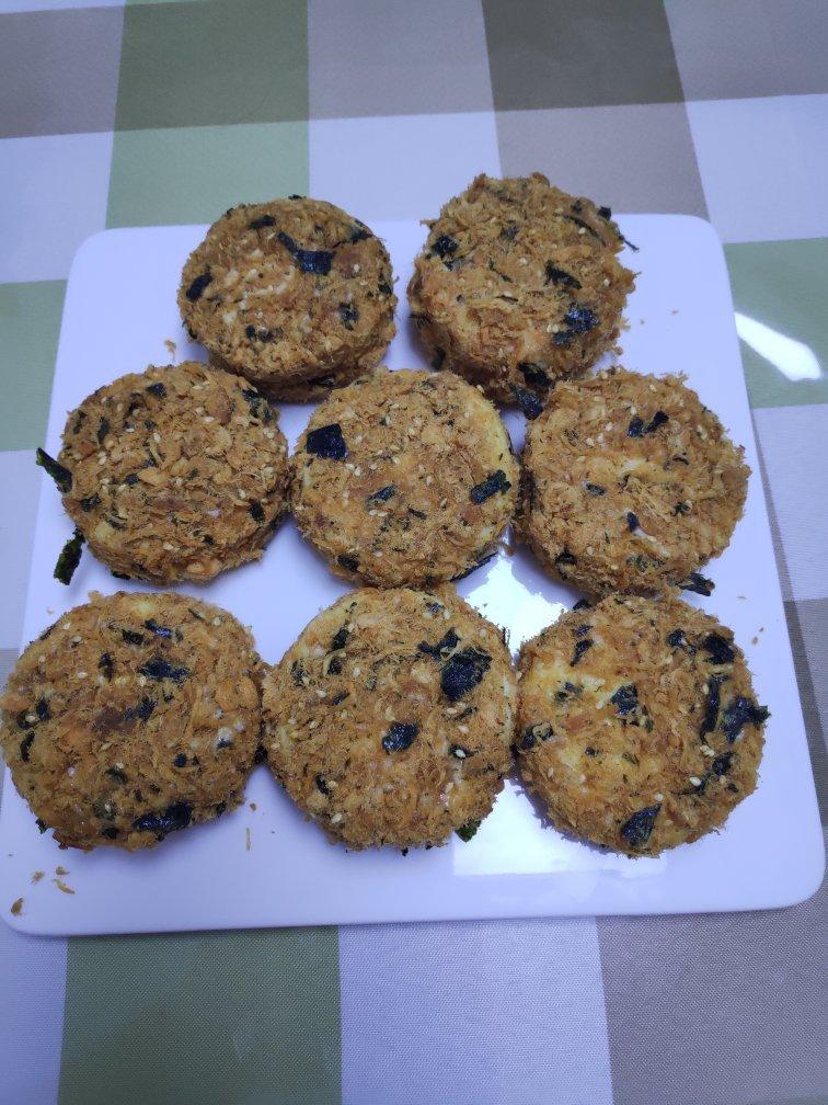 肉松小贝                 完胜鲍师傅
