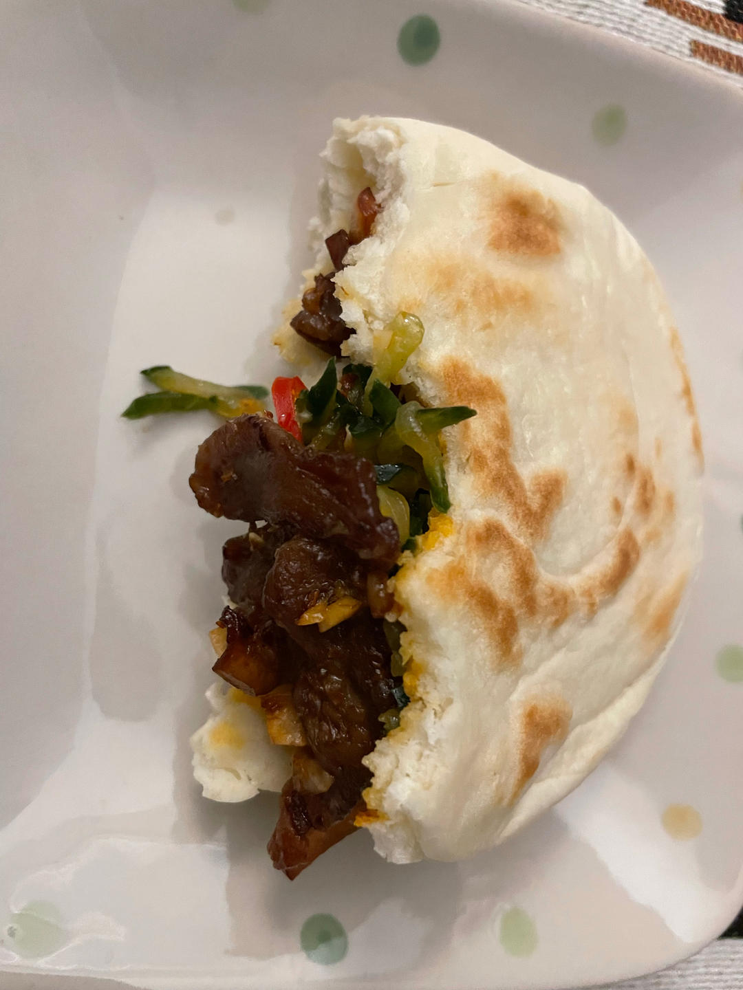 肉夹馍(白吉馍的制作)